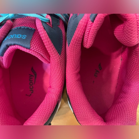 6M Youth Girls SAUCONY Dash Sneakers - Picture 10 of 13